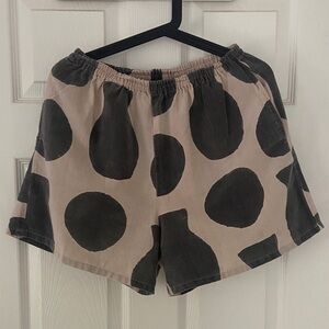 Po-em Women's Shorts in Black and Tan